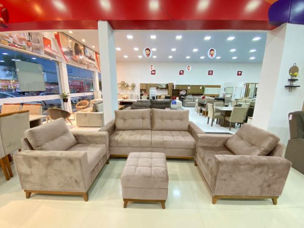 Estofado 3 Lugares Com 2 Poltronas + Puff  Grátis Bege